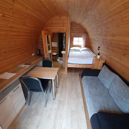 06 Premium Pod 