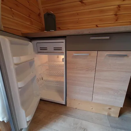 06 Premium Pod 